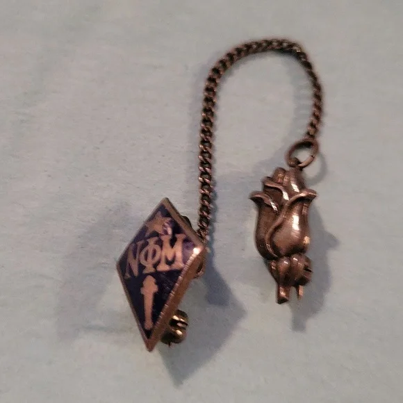 Beta sigma phi sorority pin - Picture 1 of 2